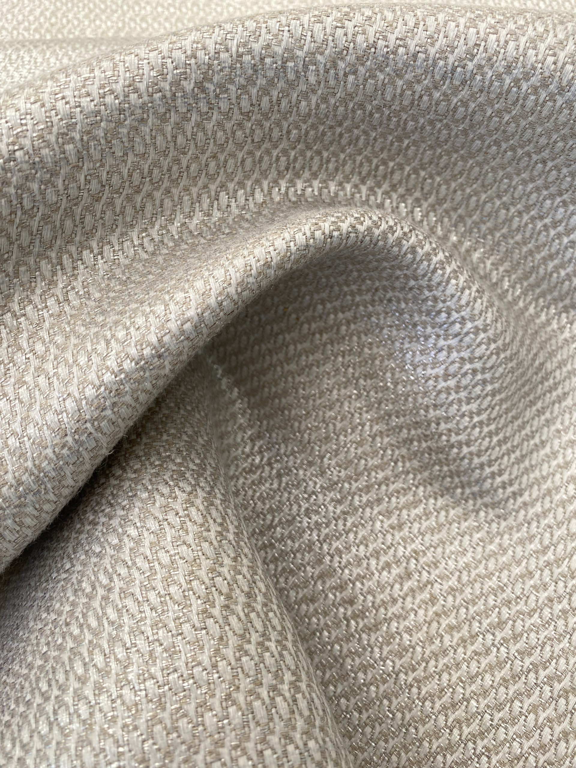 Ex designer silver oval linen – Simply Fabrics