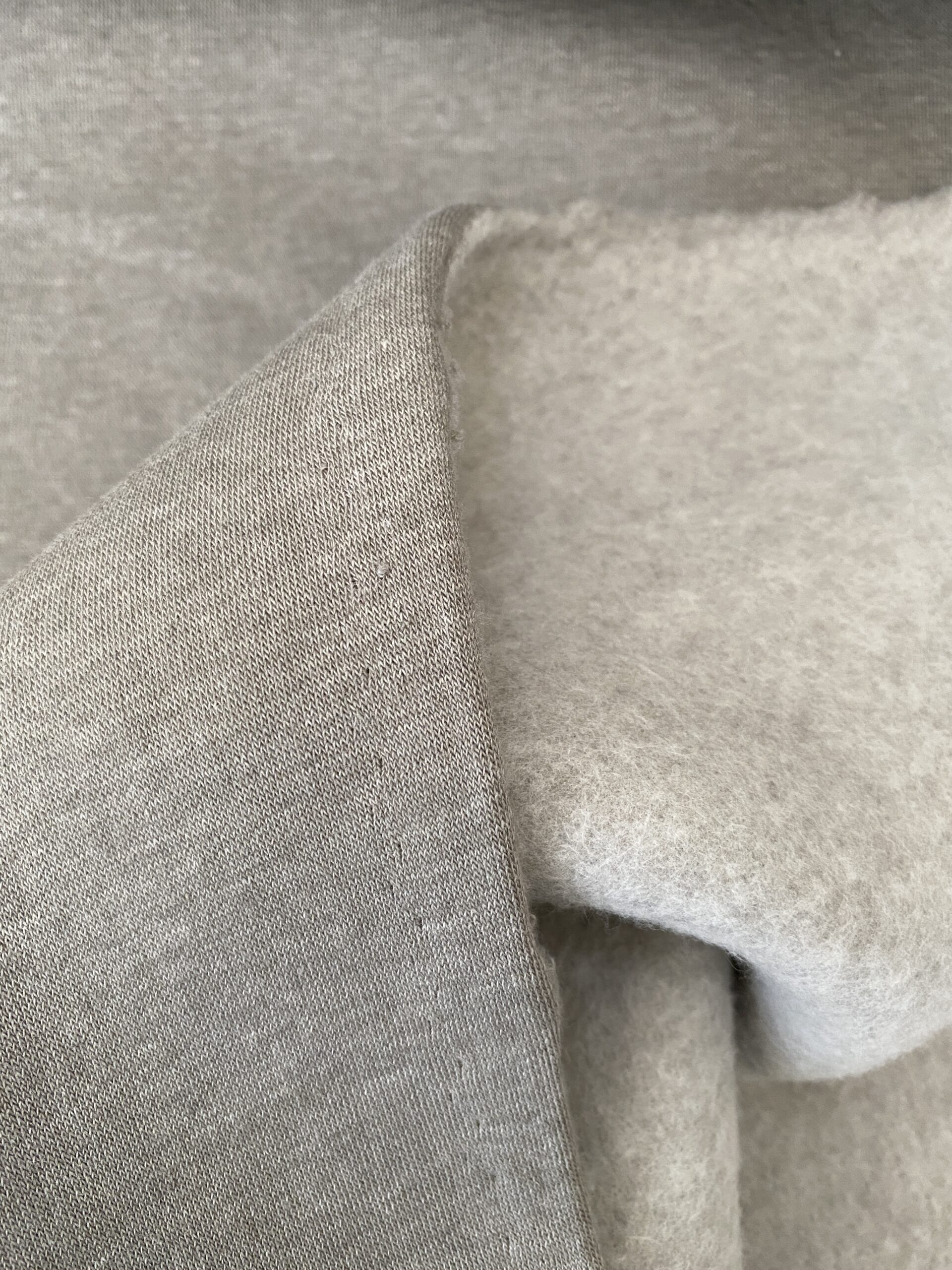 Fleece back sweatshirt mid grey melange – Simply Fabrics