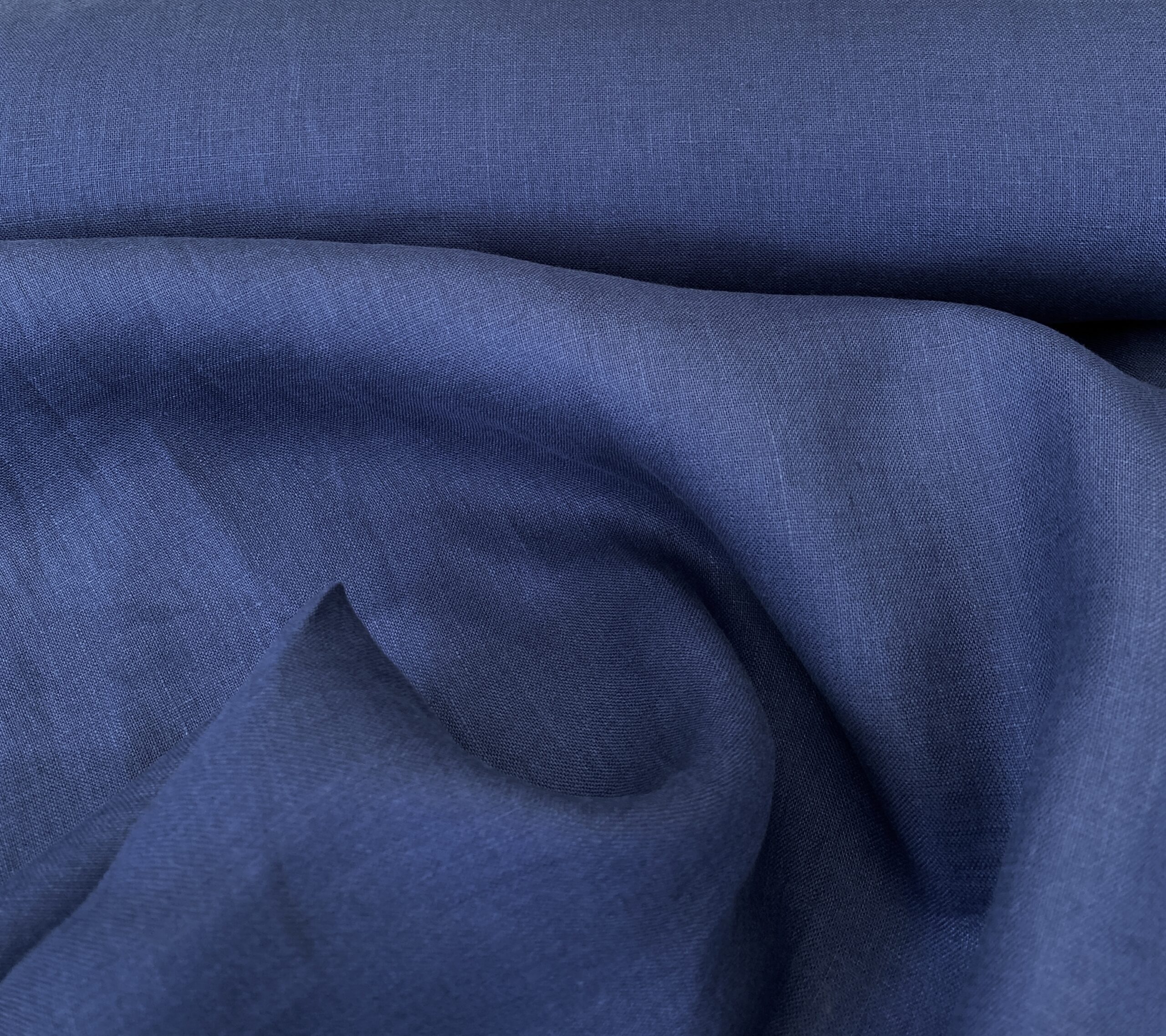 Fin Irish linen navy Simply Fabrics